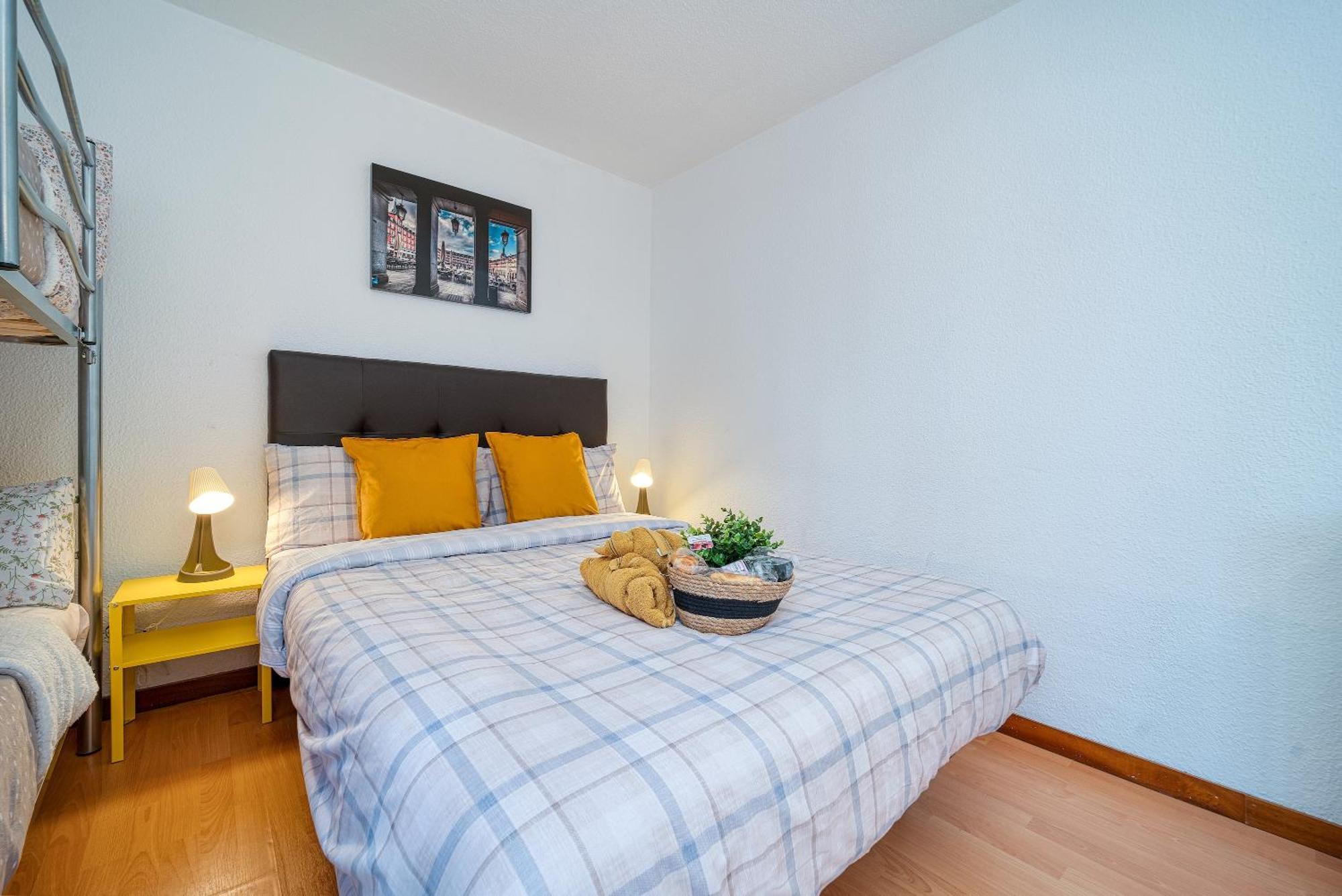 P Casacafe Madrid Calle Carlos Dubois 3 Eksteriør billede
