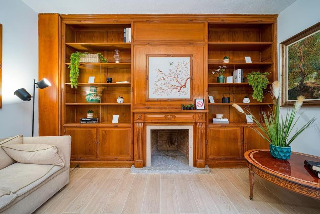 P Casacafe Madrid Calle Carlos Dubois 3 Eksteriør billede