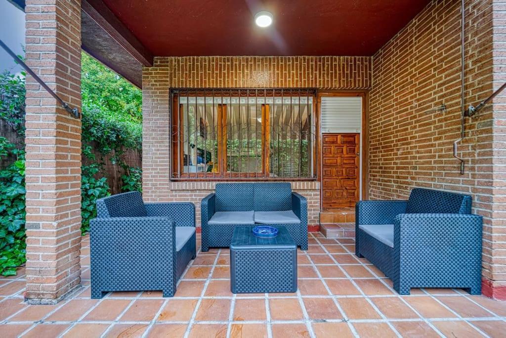 P Casacafe Madrid Calle Carlos Dubois 3 Eksteriør billede